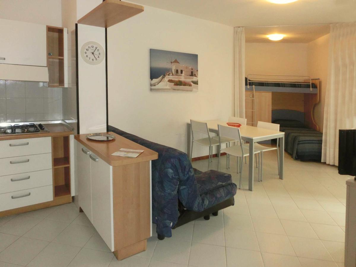 Appartement Marco Polo à Lignano Sabbiadoro Extérieur photo